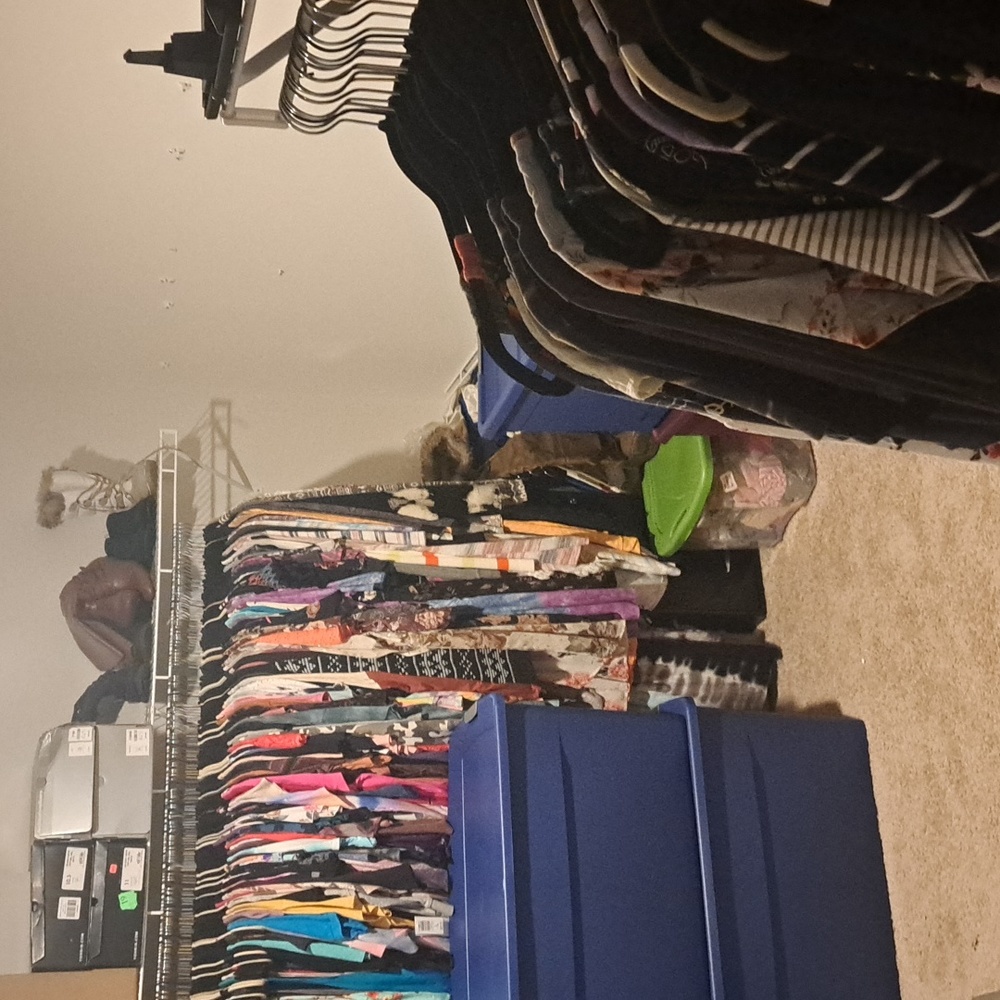 STRUGGLING SINGLE MOM INFO INSIDE